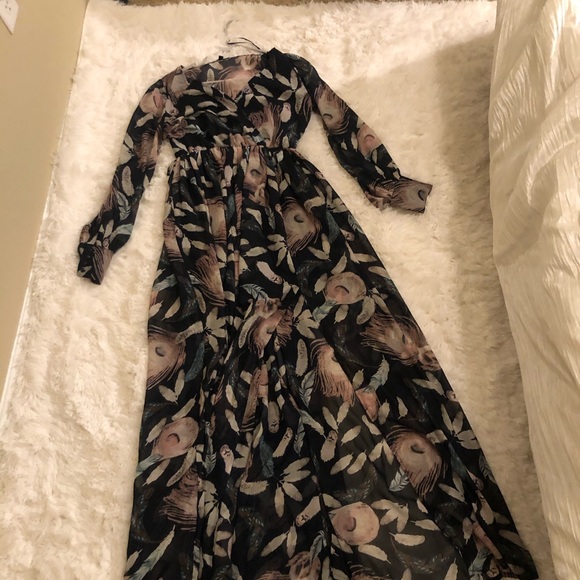 Dress - Picture 2 of 4